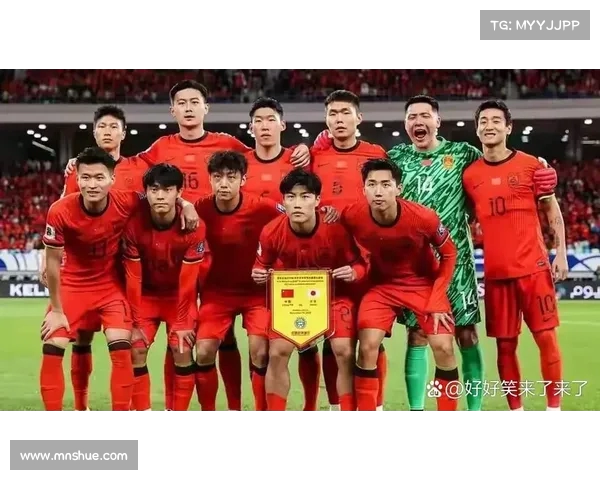 球队在热身赛中磨合阵容,备战新赛季 球队在热身赛中磨合阵容,备战新赛季